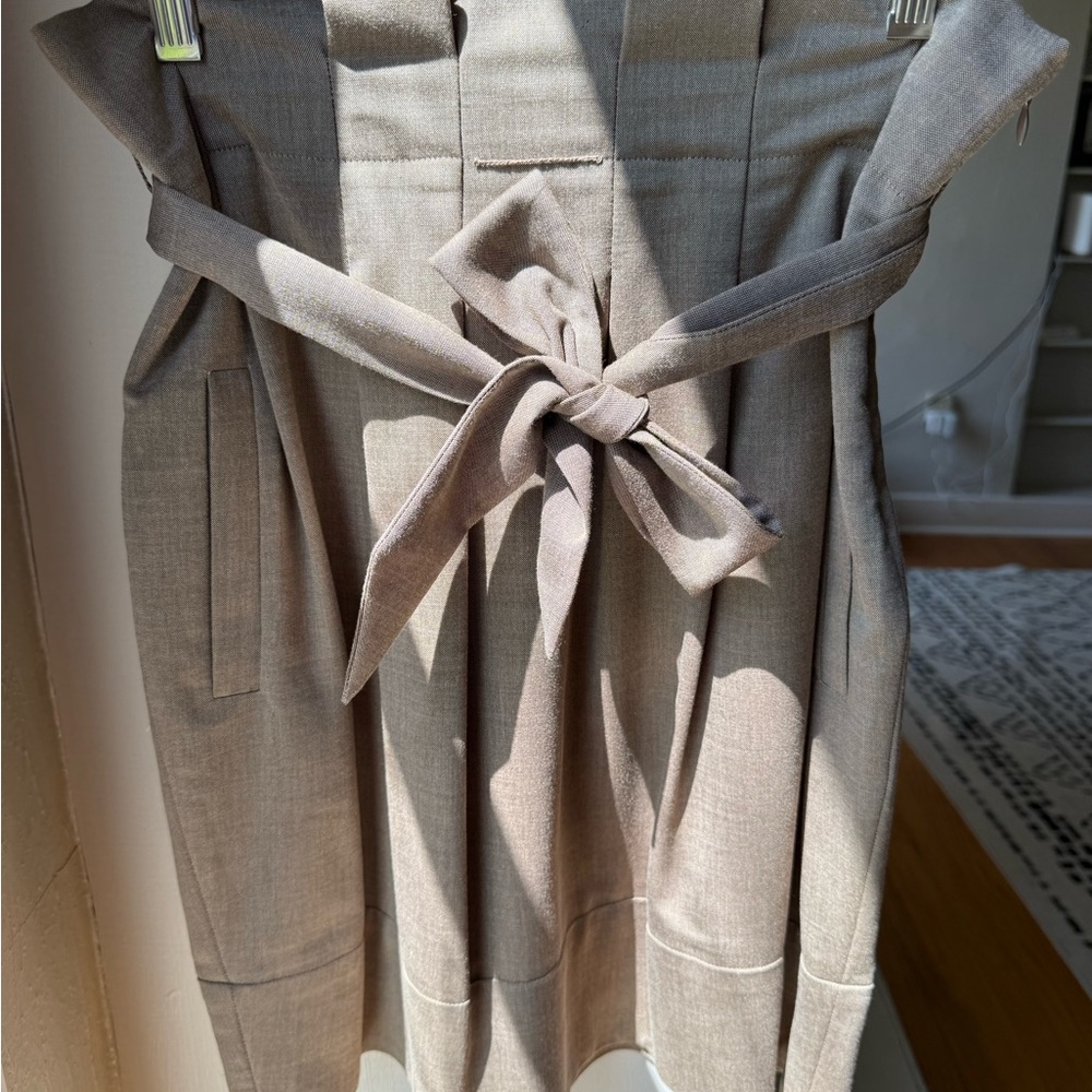 BCBGMaxAzria Elegant Gray Skirt
